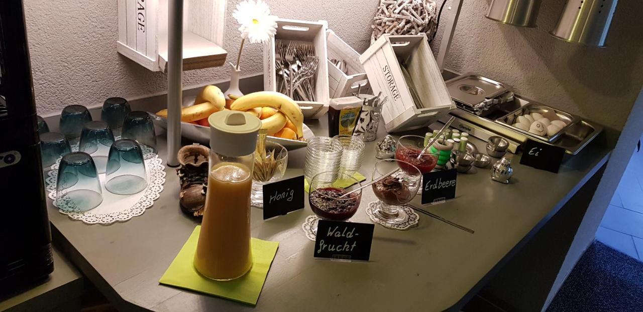 Bed And Breakfast Zeulenroda Buitenkant foto
